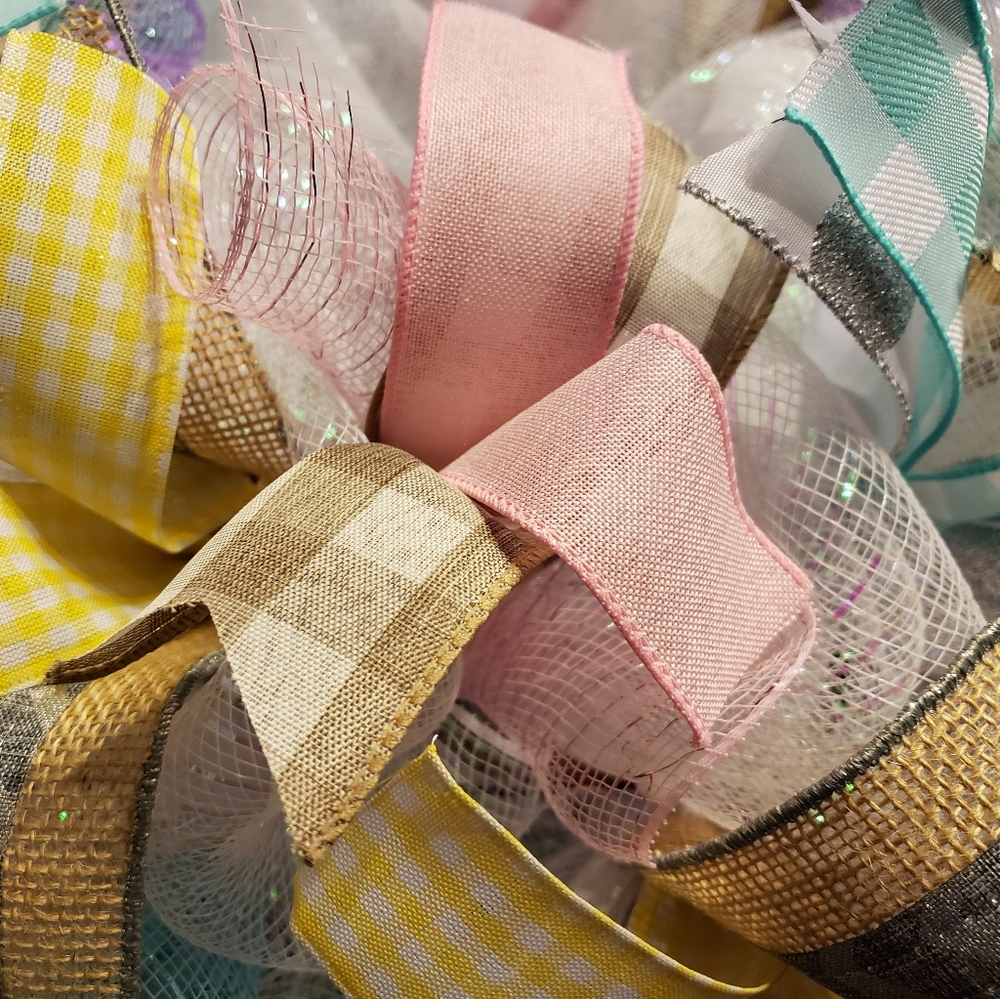 Hello Spring Wreath - Picture 5 of 6